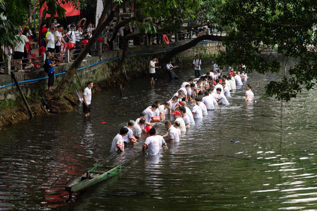 廣州荔灣舉行“五月五·龍船鼓”端午活動(dòng)